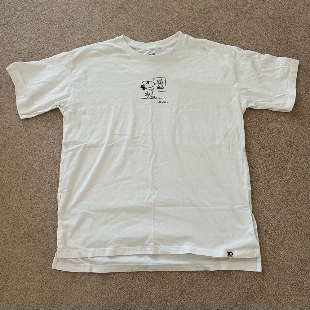 white snoopy t shirt